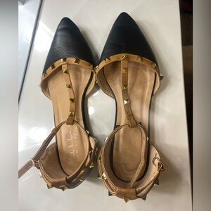 Nicole Miller Black and Tan Studded Flats